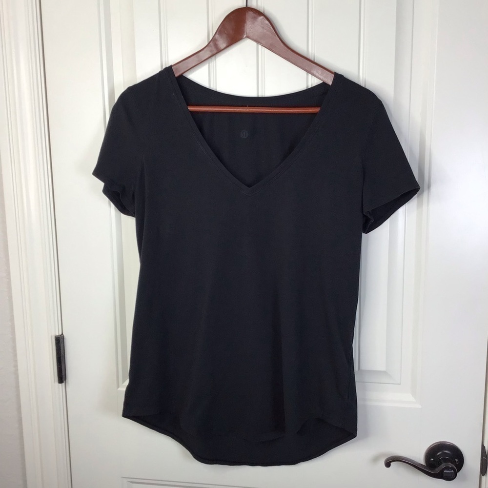 Lululemon Black V Neck Short Sleeve T-Shirt. - Picture 2 of 6
